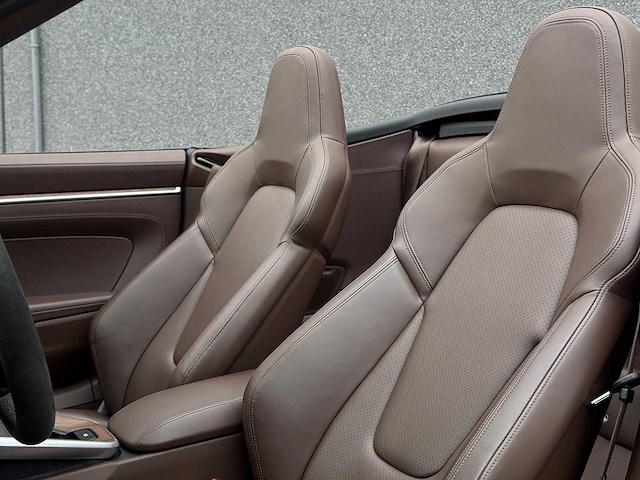 Porsche 911 cabrio 3.0 carrera s forest green pts | s-495-tr - afbeelding 9 van  40