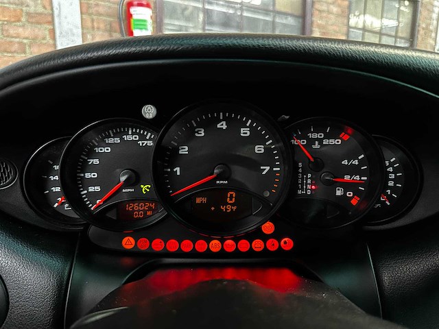 Porsche 911 cabriolet carrera 3.4 996 (hardtop) 300pk 2001 youngtimer - afbeelding 12 van  25