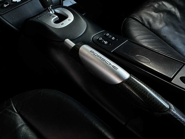 Porsche 911 cabriolet carrera 3.4 996 (hardtop) 300pk 2001 youngtimer - afbeelding 11 van  30