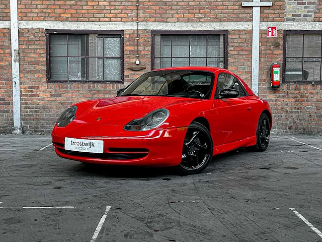 Porsche 911 cabriolet carrera 3.4 996 (hardtop) 300pk 2001 youngtimer - afbeelding 1 van  30