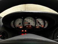 Porsche 911 cabriolet carrera 4 996 3.4 300pk 2000 youngtimer - afbeelding 19 van  38