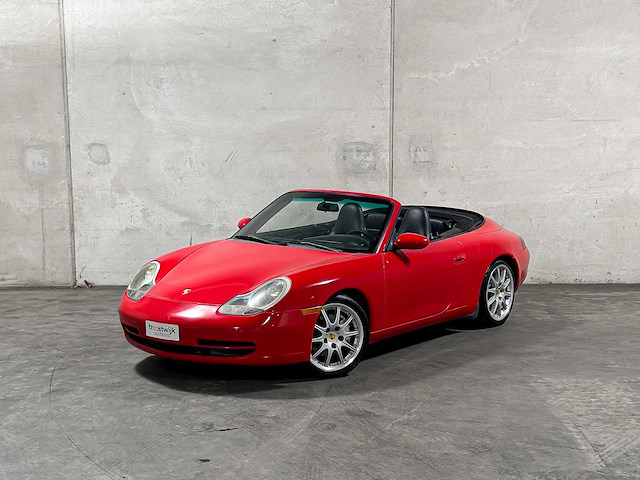 Porsche 911 cabriolet carrera 4 996 3.4 300pk 2000 youngtimer - afbeelding 23 van  38