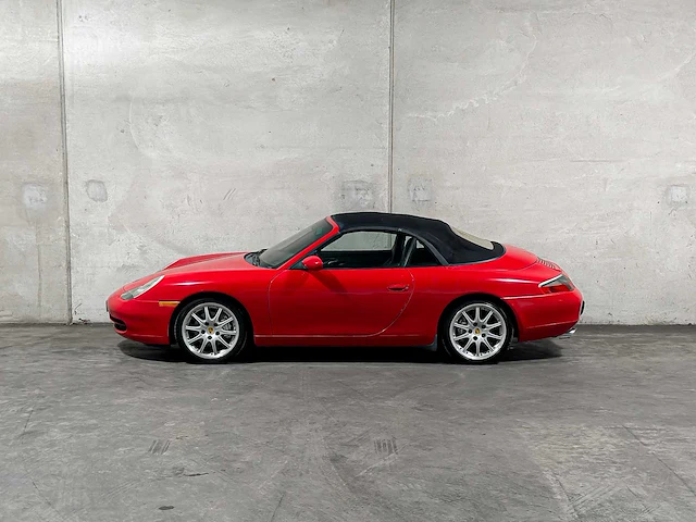 Porsche 911 cabriolet carrera 4 996 3.4 300pk 2000 youngtimer - afbeelding 18 van  38