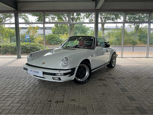 Porsche 911 carrera 3.2 cabriolet pure klasse uit 1985 handgeschakeld marge auto - afbeelding 31 van  34