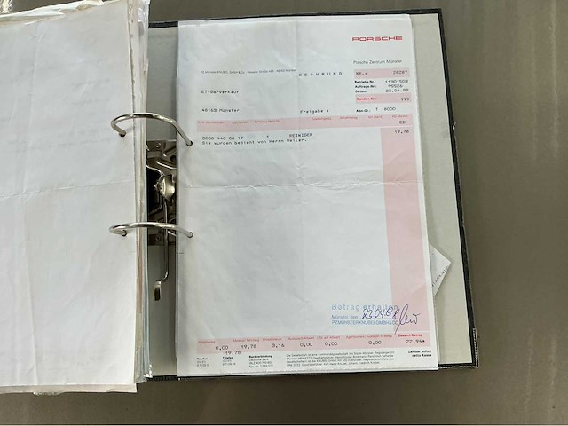 Porsche 911 carrera 3.2 cabriolet pure klasse uit 1985 handgeschakeld marge auto - afbeelding 27 van  34