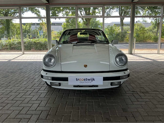 Porsche 911 carrera 3.2 cabriolet pure klasse uit 1985 handgeschakeld marge auto - afbeelding 12 van  34