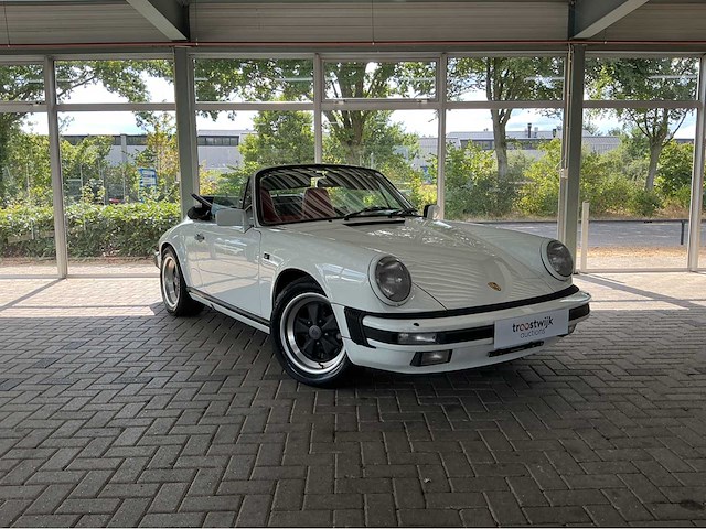 Porsche 911 carrera 3.2 cabriolet pure klasse uit 1985 handgeschakeld marge auto - afbeelding 23 van  34