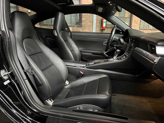 Porsche 911 carrera 3.4 991 350pk 2012 pdk - afbeelding 31 van  38