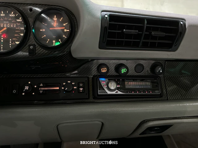 Porsche 911 carrera 4 3.6 -automaat- 250 pk 1990 - afbeelding 24 van  48