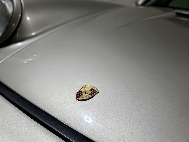 Porsche 911 carrera 4 3.6 -automaat- 250pk 1990 - afbeelding 36 van  37