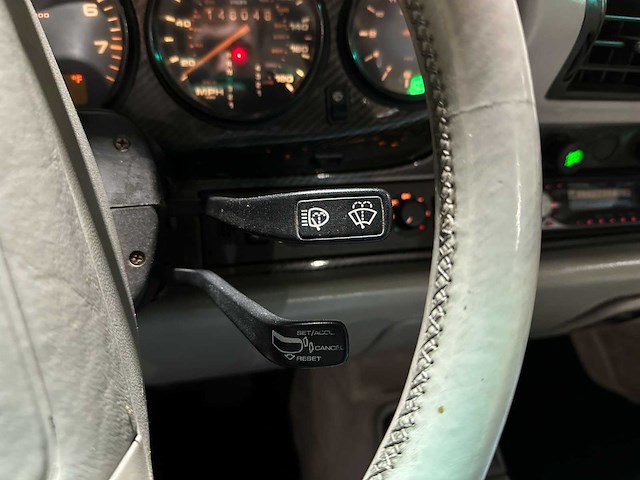 Porsche 911 carrera 4 3.6 -automaat- 250pk 1990 - afbeelding 24 van  46