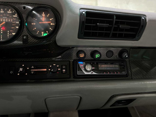 Porsche 911 carrera 4 3.6 -automaat- 250pk 1990 - afbeelding 26 van  46