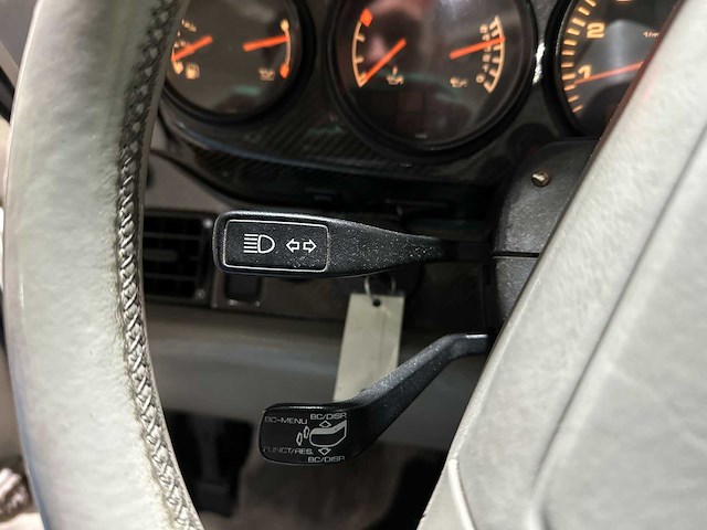 Porsche 911 carrera 4 3.6 -automaat- 250pk 1990 - afbeelding 22 van  52