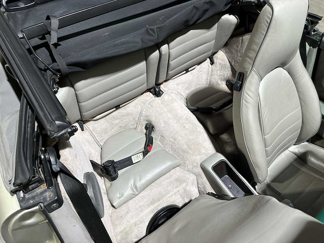 Porsche 911 carrera 4 3.6 -automaat- 250pk 1990 - afbeelding 42 van  52