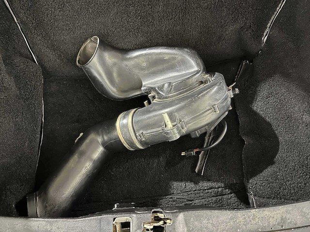 Porsche 911 carrera 4 3.6 -automaat- 250pk 1990 - afbeelding 43 van  52