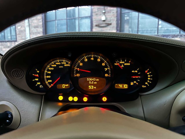 Porsche 911 carrera 4 cabriolet 3.6 996 320pk 2002 youngtimer handgeschakeld - afbeelding 36 van  36