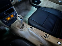 Porsche 911 carrera 4 cabriolet 3.6 996 320pk 2002 youngtimer handgeschakeld - afbeelding 12 van  36