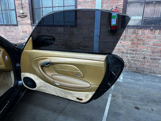 Porsche 911 carrera 4 cabriolet 3.6 996 320pk 2002 youngtimer handgeschakeld - afbeelding 19 van  36