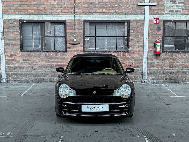 Porsche 911 carrera 4 cabriolet 3.6 996 320pk 2002 youngtimer handgeschakeld - afbeelding 21 van  36