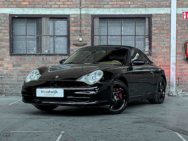 Porsche 911 carrera 4 cabriolet 3.6 996 320pk 2002 youngtimer handgeschakeld - afbeelding 1 van  17