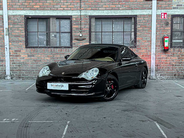 Porsche 911 carrera 4 cabriolet 3.6 996 320pk 2002 youngtimer handgeschakeld - afbeelding 12 van  36