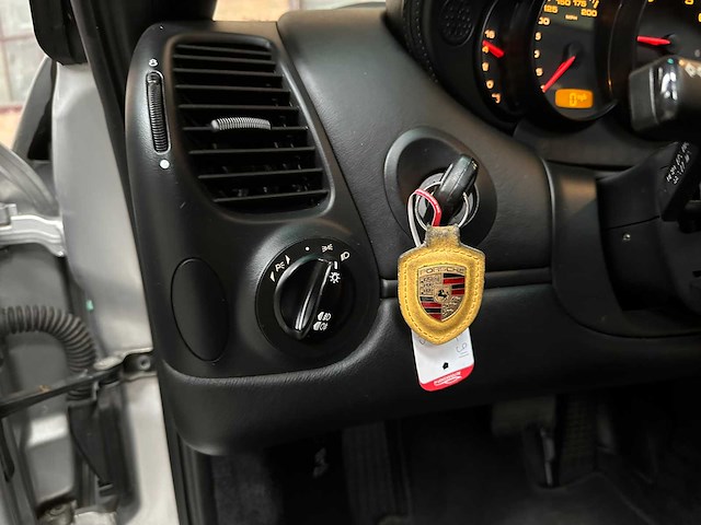 Porsche 911 carrera 4s 3.6 996 320pk 2002 youngtimer - afbeelding 11 van  35