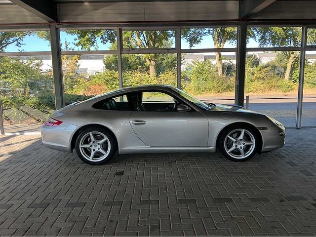 Porsche 911 carrera 997 coupé | 3.6 | 2004 | youngtimer | 325 pk | pasm | schuifdak | bose | 56.000 km | btw auto - afbeelding 34 van  39