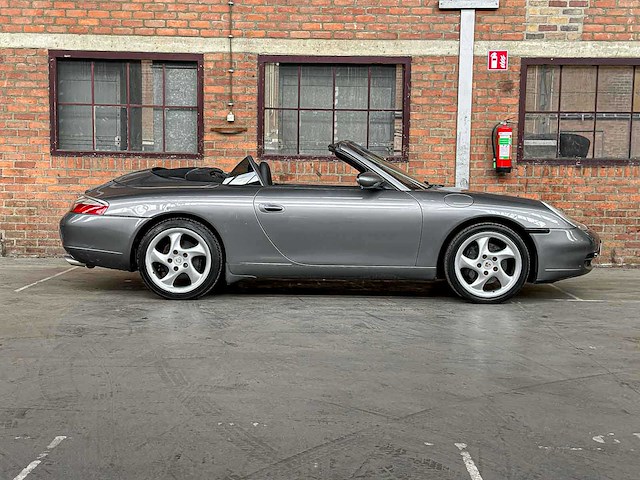 Porsche 911 carrera cabriolet 3.4 996 300pk 2001 youngtimer - afbeelding 1 van  31