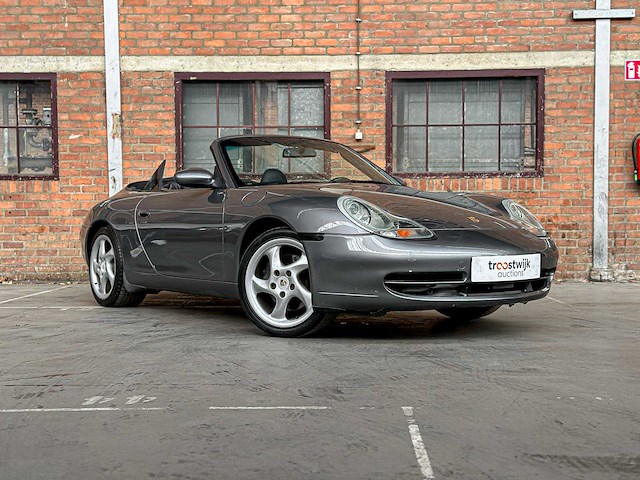 Porsche 911 carrera cabriolet 3.4 996 300pk 2001 youngtimer - afbeelding 29 van  31