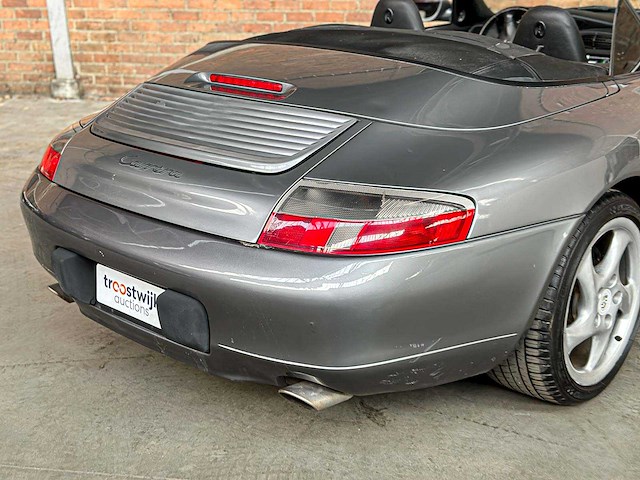 Porsche 911 carrera cabriolet 3.4 996 300pk 2001 youngtimer - afbeelding 8 van  31