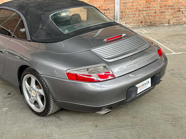 Porsche 911 carrera cabriolet 3.4 996 300pk 2001 youngtimer - afbeelding 12 van  31