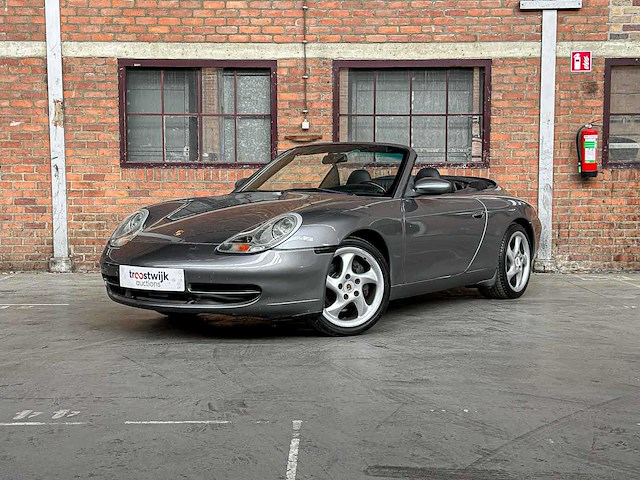 Porsche 911 carrera cabriolet 3.4 996 300pk 2001 youngtimer - afbeelding 12 van  34