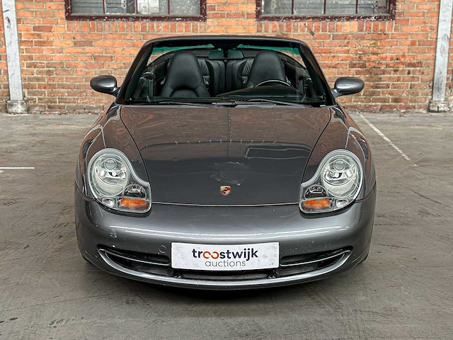 Porsche 911 carrera cabriolet 3.4 996 300pk 2001 youngtimer - afbeelding 31 van  34