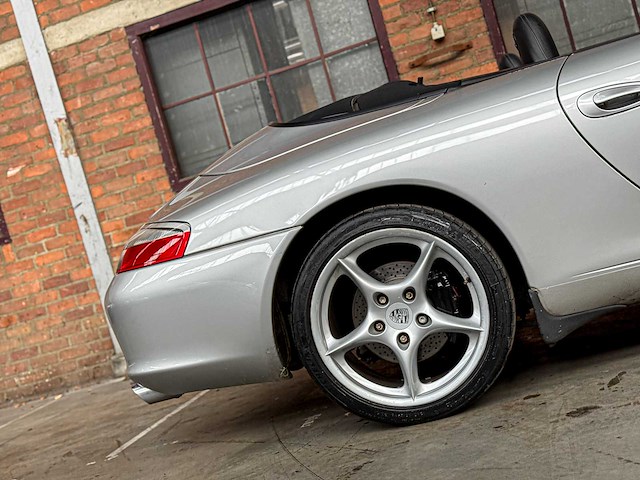 Porsche 911 carrera cabriolet 3.6 996 320pk 2003 youngtimer -handgeschakeld- - afbeelding 12 van  41