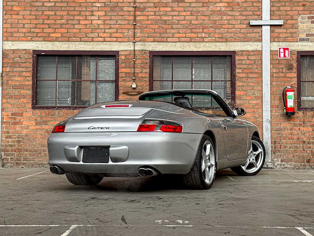 Porsche 911 carrera cabriolet 3.6 996 320pk 2003 youngtimer -handgeschakeld- - afbeelding 13 van  41