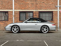 Porsche 911 carrera cabriolet 3.6 996 320pk 2003 youngtimer -handgeschakeld- - afbeelding 20 van  41