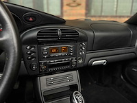 Porsche 911 carrera cabriolet 3.6 996 320pk 2003 youngtimer -handgeschakeld- - afbeelding 30 van  41