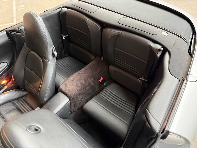 Porsche 911 carrera cabriolet 3.6 996 320pk 2003 youngtimer -handgeschakeld- - afbeelding 35 van  41