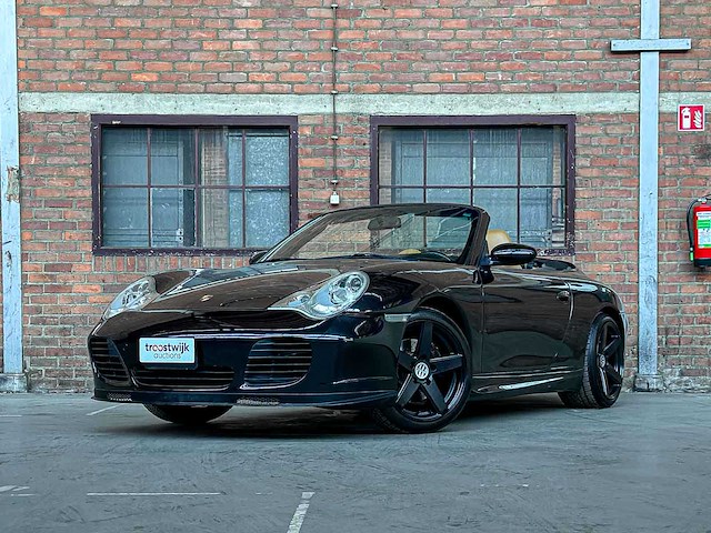 Porsche 911 carrera cabriolet 3.6 996 320pk 2004 handgeschakeld -youngtimer- - afbeelding 1 van  42