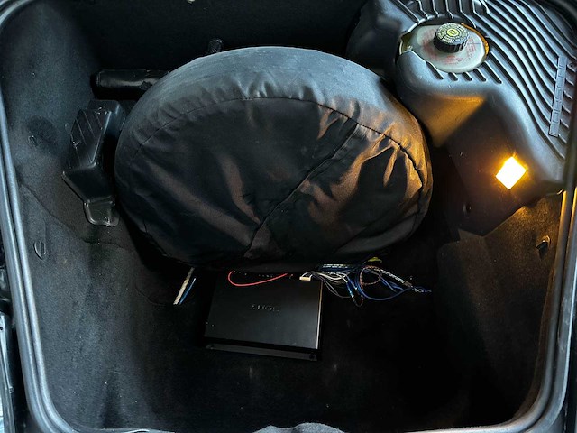 Porsche 911 carrera cabriolet 3.6 996 320pk 2004 handgeschakeld -youngtimer- - afbeelding 36 van  42