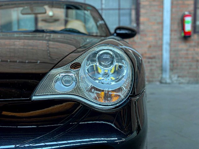 Porsche 911 carrera cabriolet 3.6 996 320pk 2004 handgeschakeld -youngtimer- - afbeelding 40 van  42