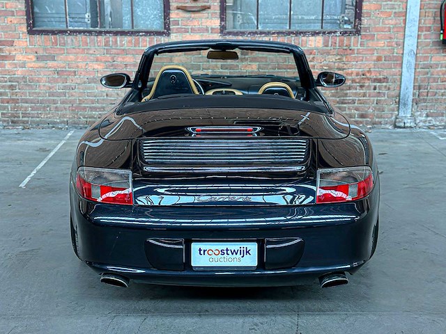 Porsche 911 carrera cabriolet 3.6 996 320pk 2004 handgeschakeld -youngtimer- - afbeelding 7 van  41