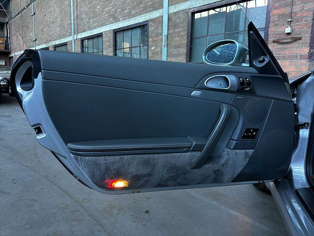 Porsche 911 carrera cabriolet 3.6 997 sport-chrono 325pk 2006 youngtimer - afbeelding 22 van  35