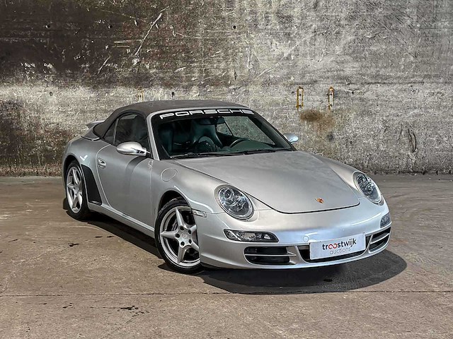Porsche 911 carrera cabriolet 3.6 997 sport-chrono 325pk 2006 youngtimer - afbeelding 10 van  15