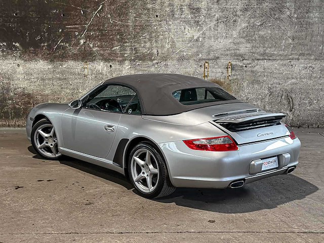 Porsche 911 carrera cabriolet 3.6 997 sport-chrono 325pk 2006 youngtimer - afbeelding 14 van  15