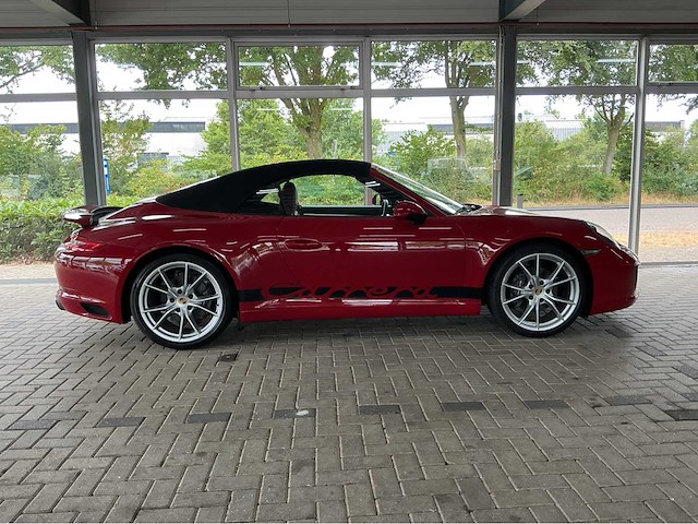 Porsche 911 carrera cabriolet 991.2 | 3.0 turbo | 2016 | 370 pk | sport chrono | 20 inch carrera s | 52.000 km | btw auto - afbeelding 17 van  39