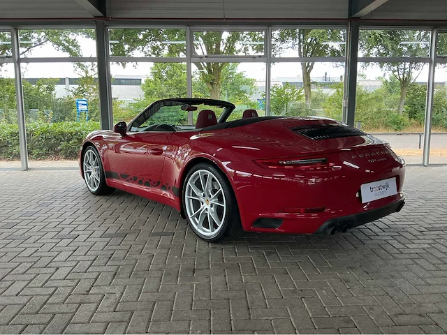 Porsche 911 carrera cabriolet 991.2 | 3.0 turbo | 2016 | 370 pk | sport chrono | 20 inch carrera s | 52.000 km | btw auto - afbeelding 41 van  43