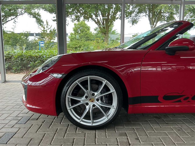 Porsche 911 carrera cabriolet 991.2 | 3.0 turbo | 2016 | 370 pk | sport chrono | 20 inch carrera s | 52.000 km | btw auto - afbeelding 36 van  39