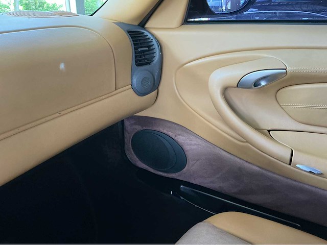 Porsche 911 carrera cabriolet 996 | 3.4 carrera | 2000 | youngtimer | 300 pk | handgeschakeld | btw auto - afbeelding 9 van  33