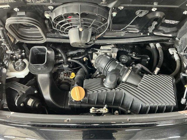 Porsche 911 carrera cabriolet 996 | 3.4 carrera | 2000 | youngtimer | 300 pk | handgeschakeld | btw auto - afbeelding 17 van  33